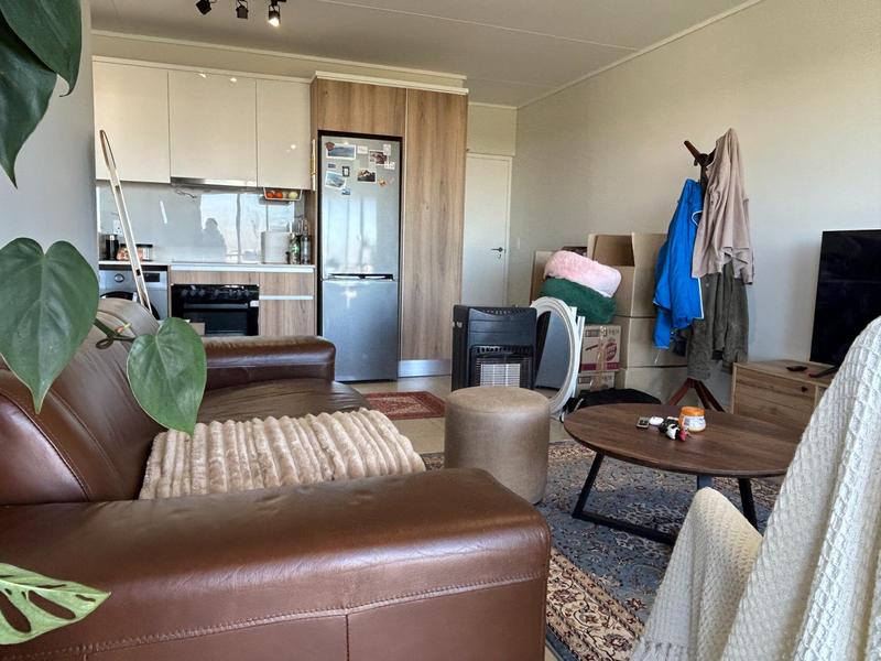 To Let 1 Bedroom Property for Rent in Sandown Western Cape